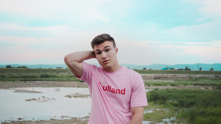 Interviu cu influenceri: SNIK